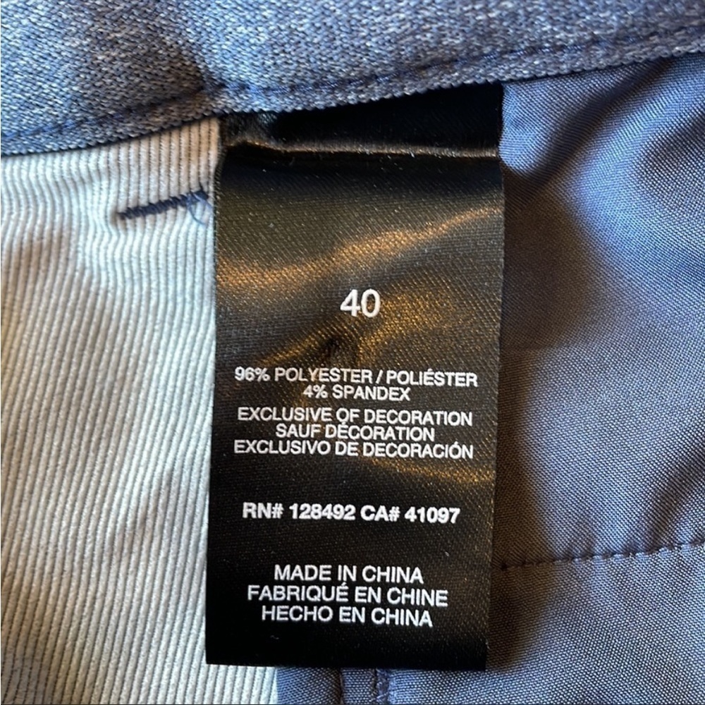 Greg Norman NWT Mens 40 Blue Performance Golf Shorts. - Picture 4 of 6